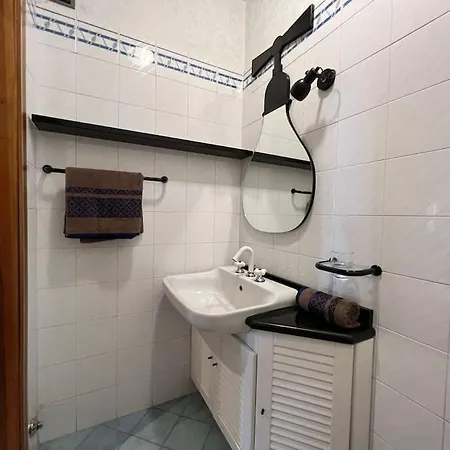 La Baia, Sul Lago, Tranquilla