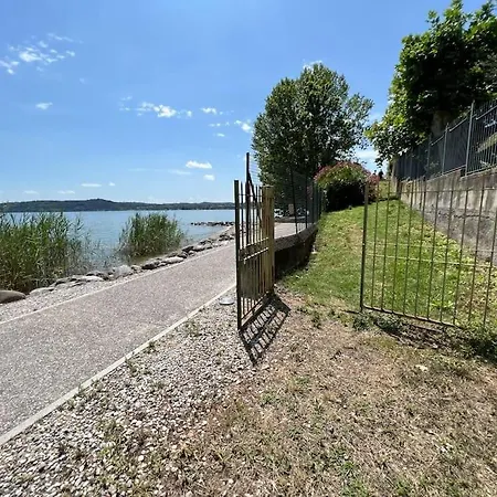 La Baia, Sul Lago, Tranquilla